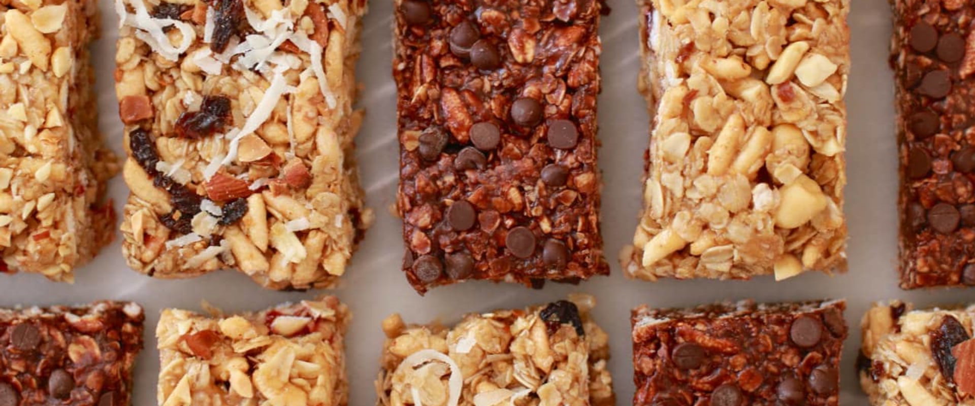 Healthy No-Bake Granola Bars with Dried Fruit for Kids