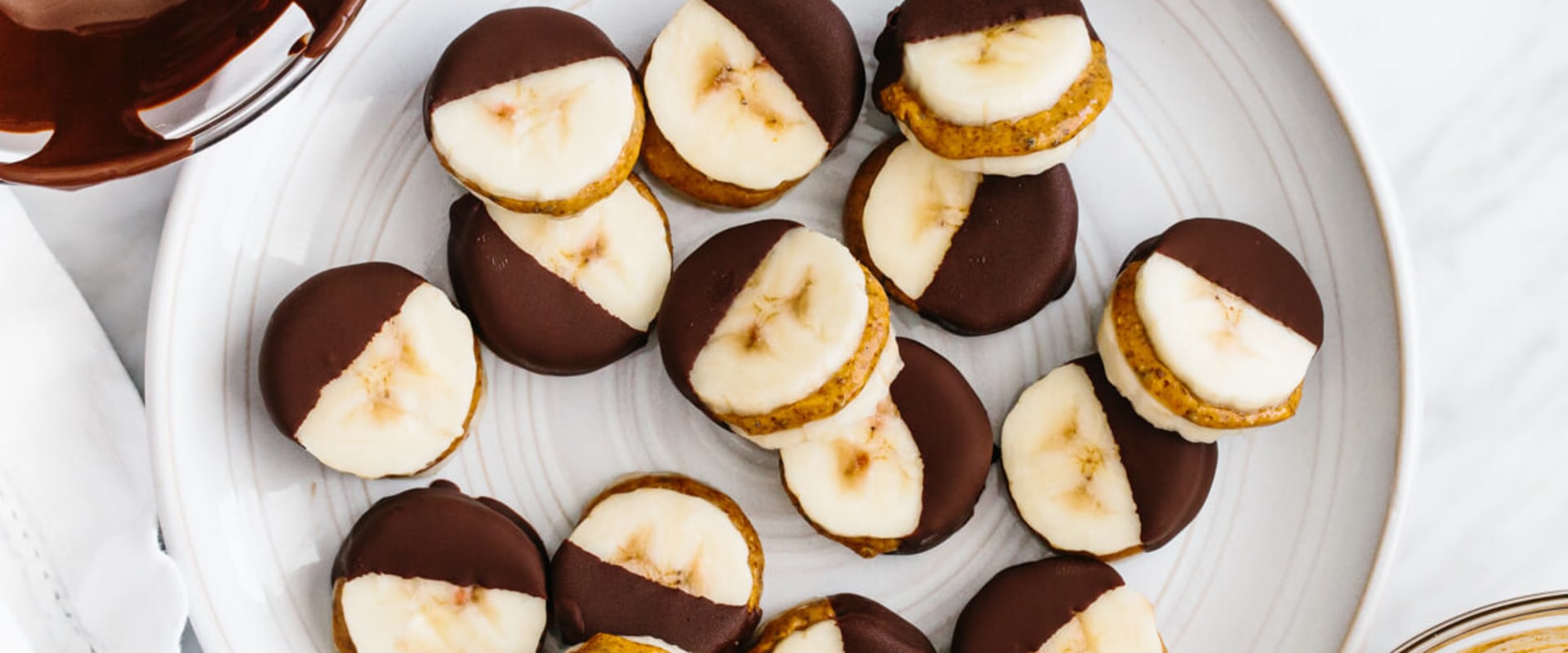 Healthy and Delicious Banana Bites with Dark Chocolate Chips